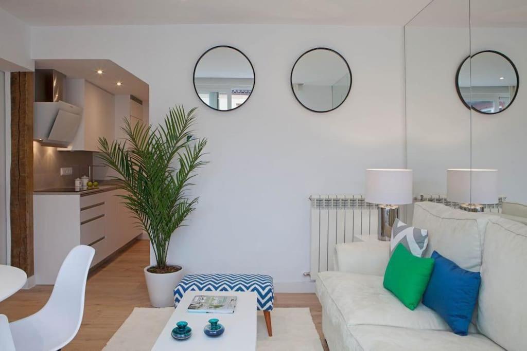 Luminoso Apartamento Con Terraza En Sol Apartment Мадрид Екстериор снимка
