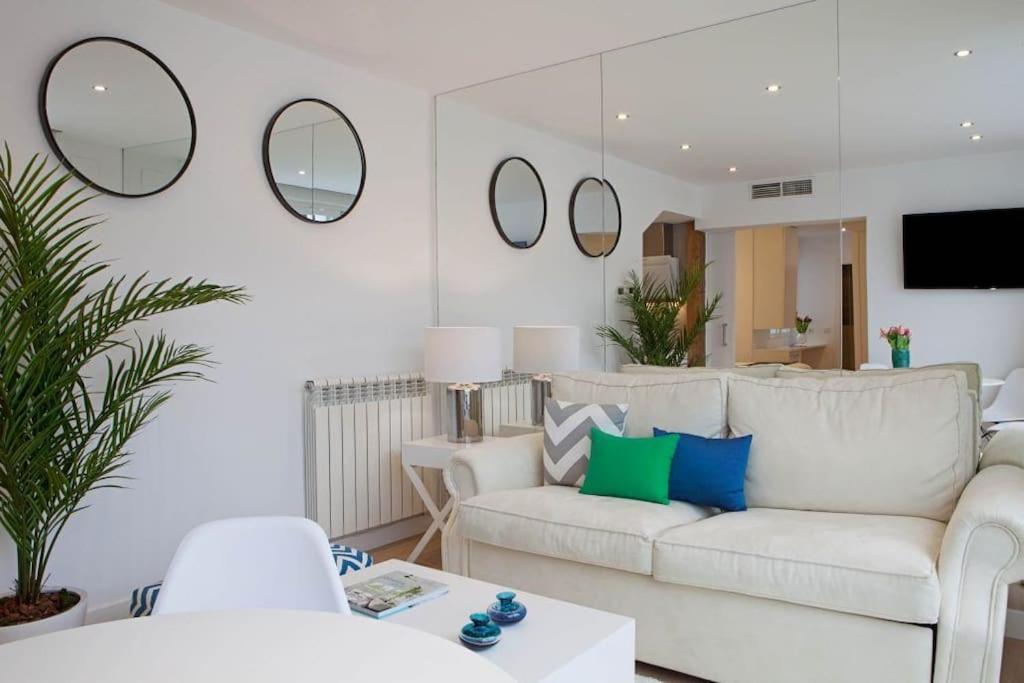 Luminoso Apartamento Con Terraza En Sol Apartment Мадрид Екстериор снимка