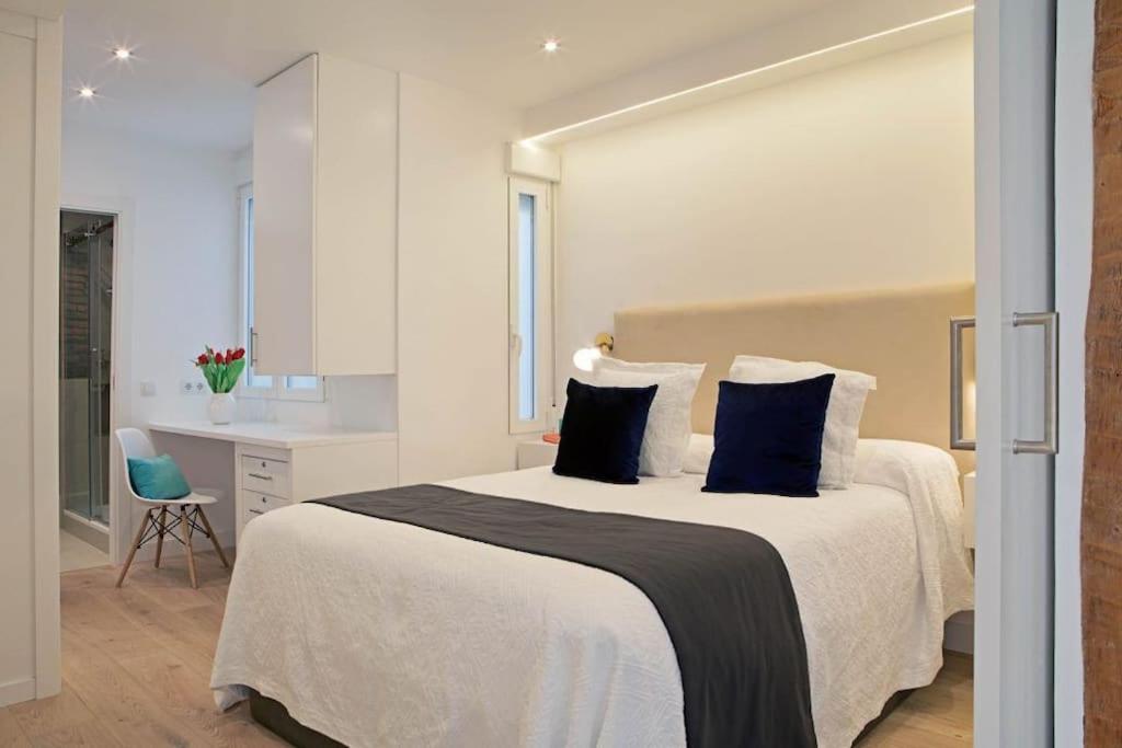 Luminoso Apartamento Con Terraza En Sol Apartment Мадрид Екстериор снимка